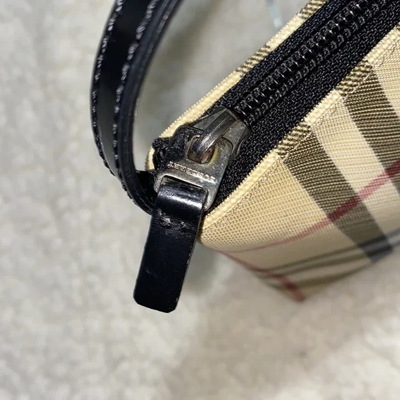 SOLD Burberry Beige House Coated Canvas Pochette Authentic - Picture 5 of 16